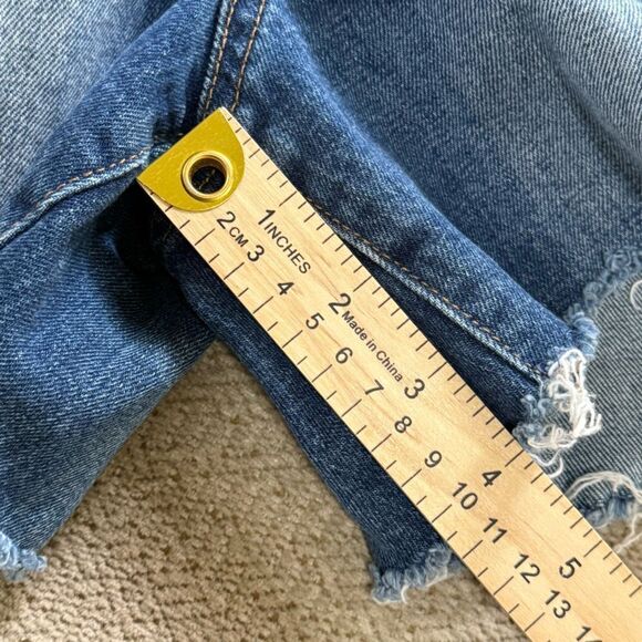 Madewell High-Rise Denim Shorts Destroyed Distressed Medium Wash size 25 - Picture 5 of 12